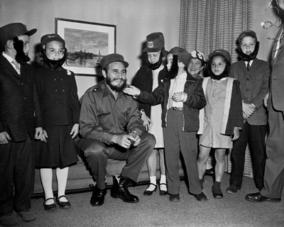 Fidel Castro na návšteve školy. Foto: Flickr