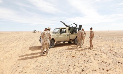 Libyjští vojáci v březnu 2016. Foto: The Guardian (http://www.theguardian.com/world/2016/mar/10/isis-libya-united-nations-gaddafi-sirte-nationalistic-narrative)