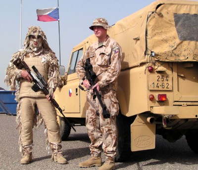 Čeští vojáci při výcviku v Camp Doha v Kuvajtu | Czech soldiers during training at Camp Doha in Kuwait (Foto František Šulc)